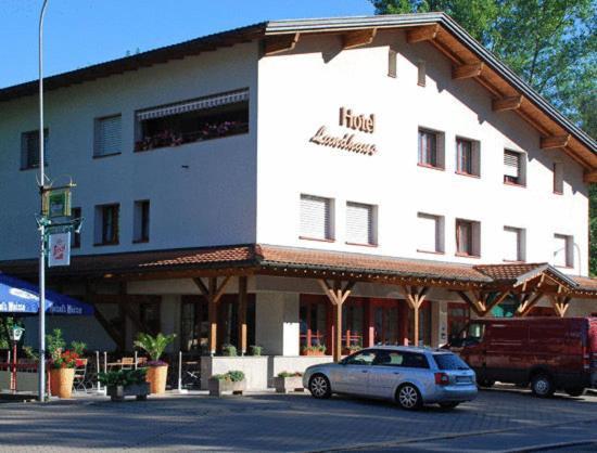 Hotel Landhaus Nendeln エクステリア 写真